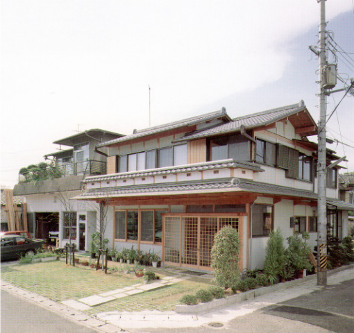 京都桃山南口の街家(京都府・京都市)